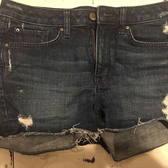 Gap size 26 blue distressed jean shorts slim cut off - Picture 1 of 4